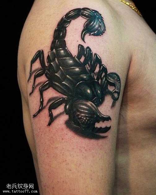 大臂蝎子纹身图案