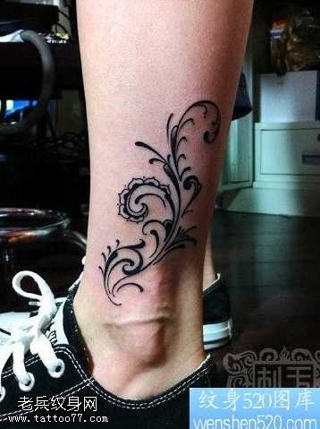 腿部唯美好看花藤图腾纹身图案