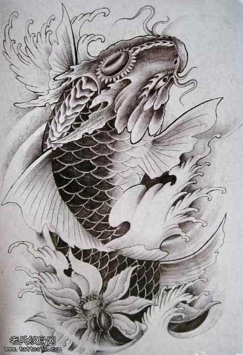 手稿莲花鲤鱼纹身图案