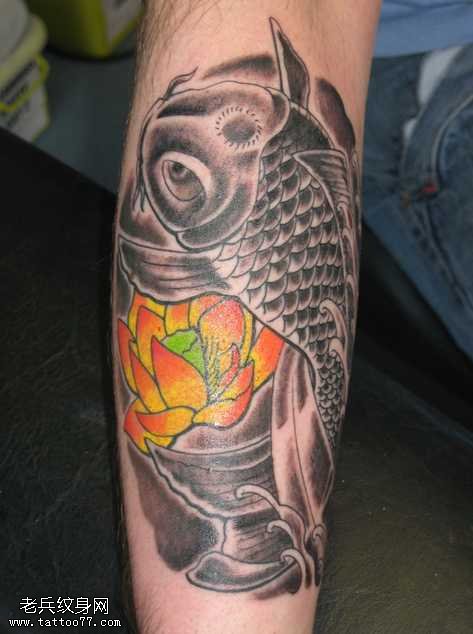 腿部一款包腿鲤鱼纹身图案