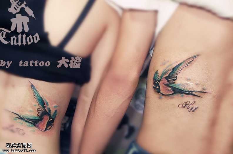 情侣间的燕子纹身图案