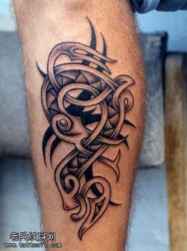 腿部九图腾纹身图案