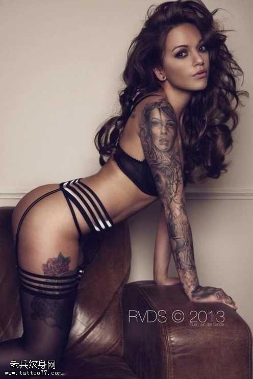 腿部性感纹身图案