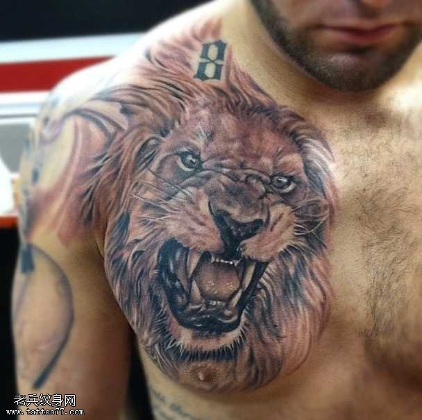 胳膊狮子纹身图案