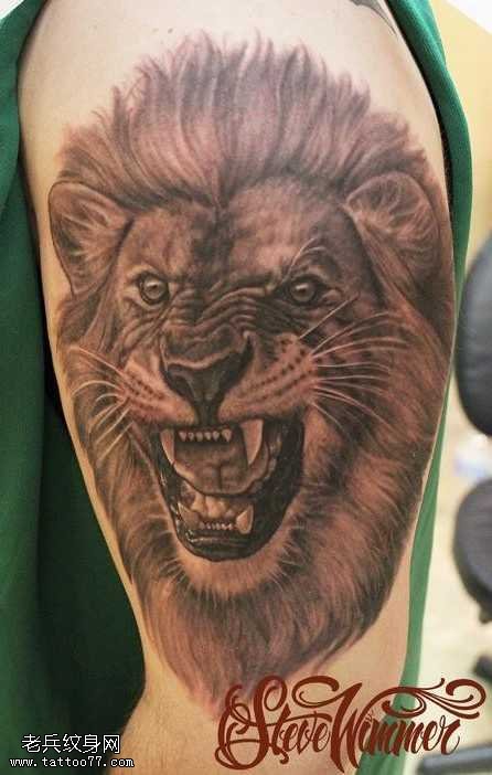 胳膊霸道狮子纹身图案