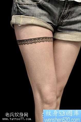 腿部蕾丝纹身图案