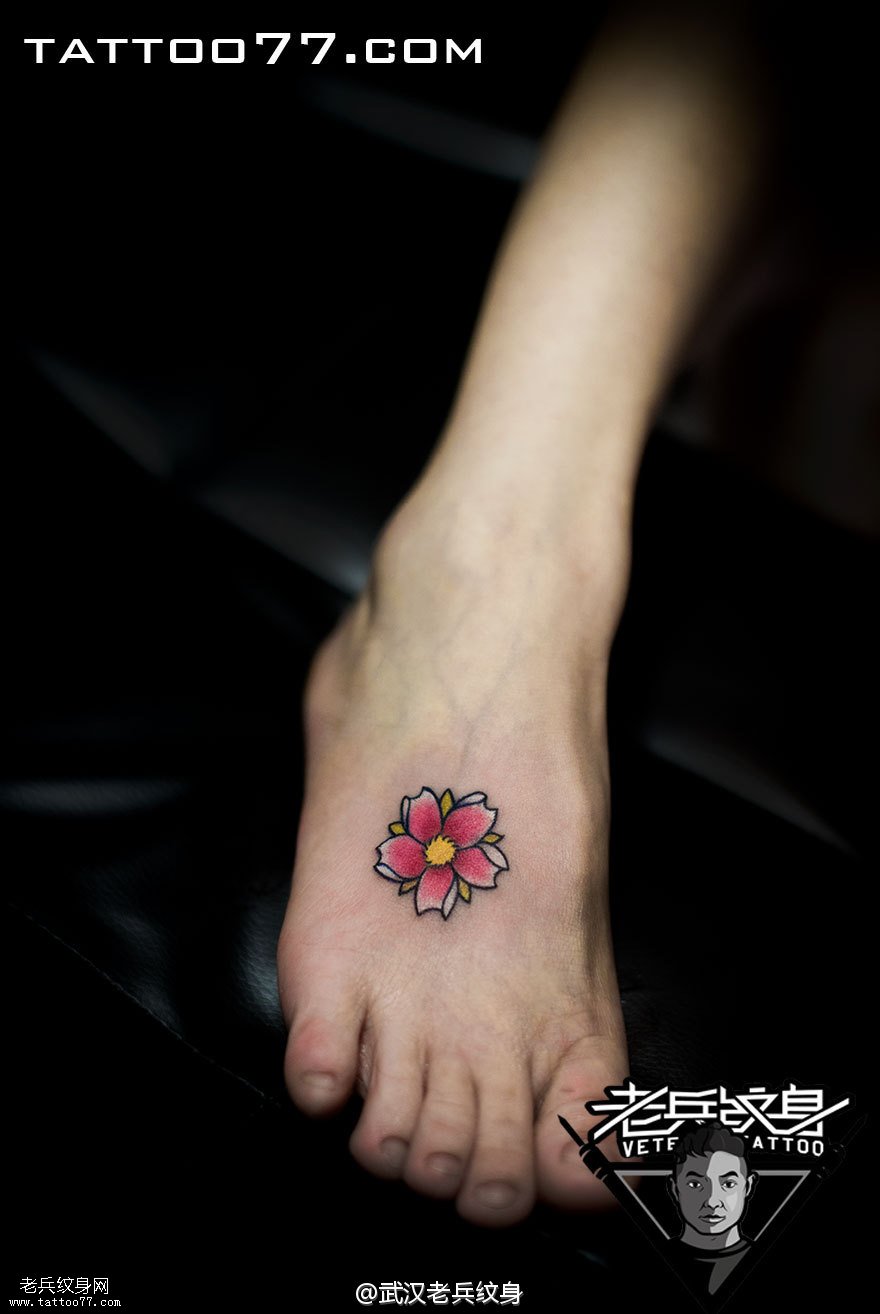 脚背樱花纹身图案作品