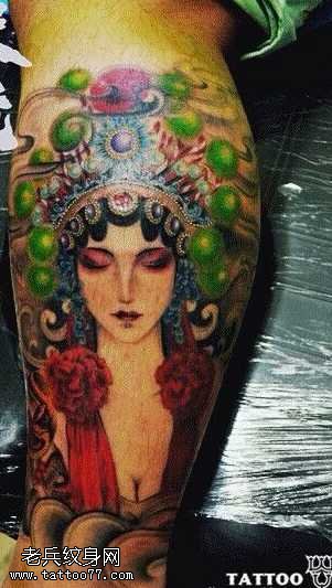 腿部花旦纹身图案