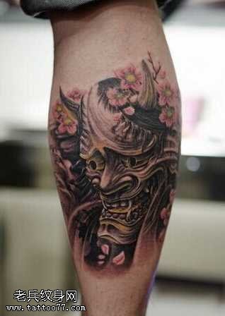 腿部般若纹身图案