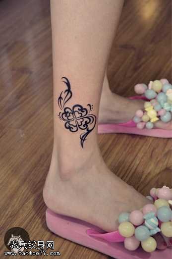 腿部清新简约图腾纹身图案