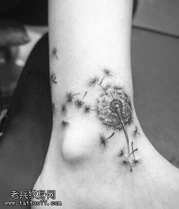 个性薄公英纹身图案