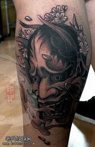 腿部黑般若纹身图案