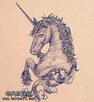 手稿独角兽头纹身图案