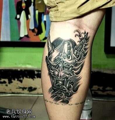 腿部黑般若纹身图案