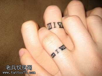 手指英文情侣纹身图案