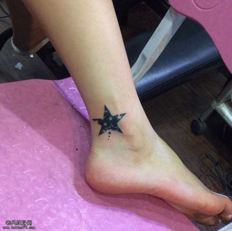 腿部五星图腾纹身图案