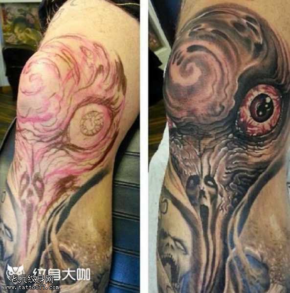 腿部怪物眼纹身图案