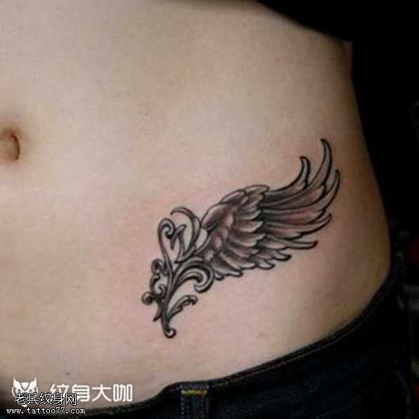 腰部翅膀纹身图案
