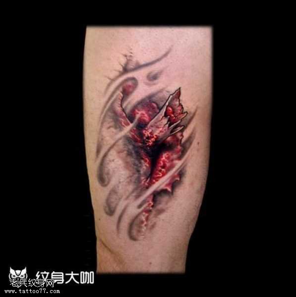 腿部断骨纹身图案