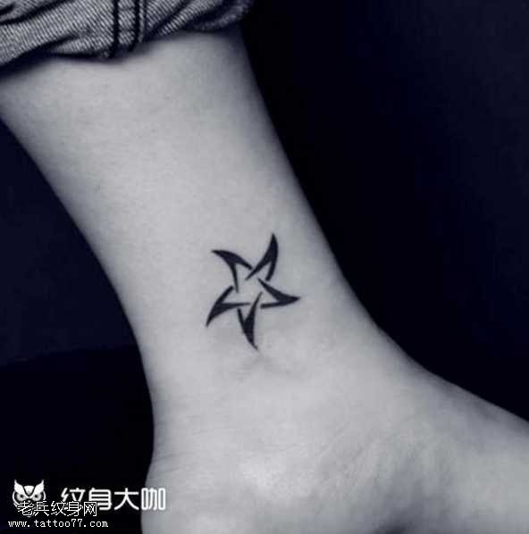 腿部轮星纹身图案