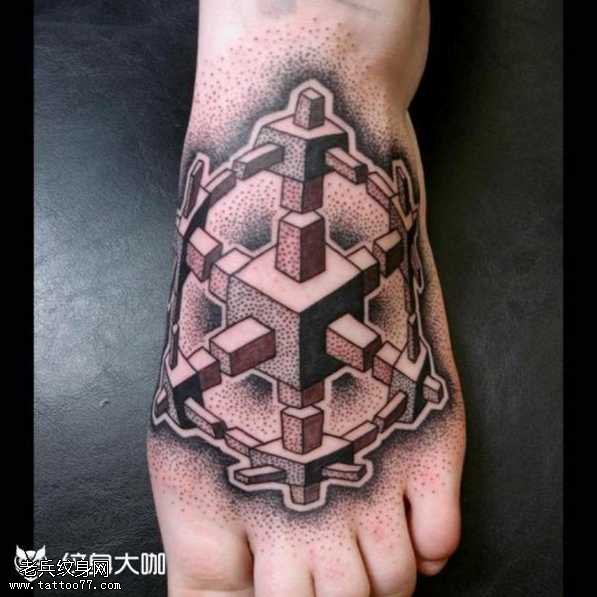 脚部点刺纹身图案