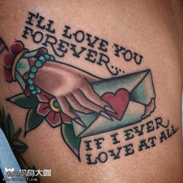 腿部信条纹身图案