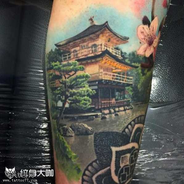 腿部美丽房纹身图案