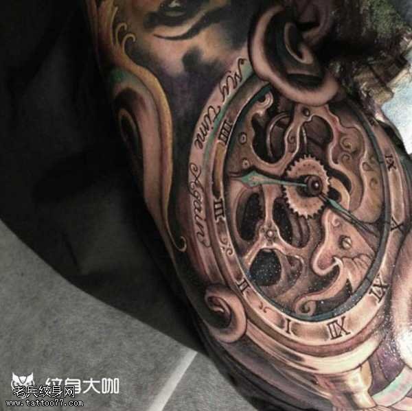 腿部闹钟机器纹身图案