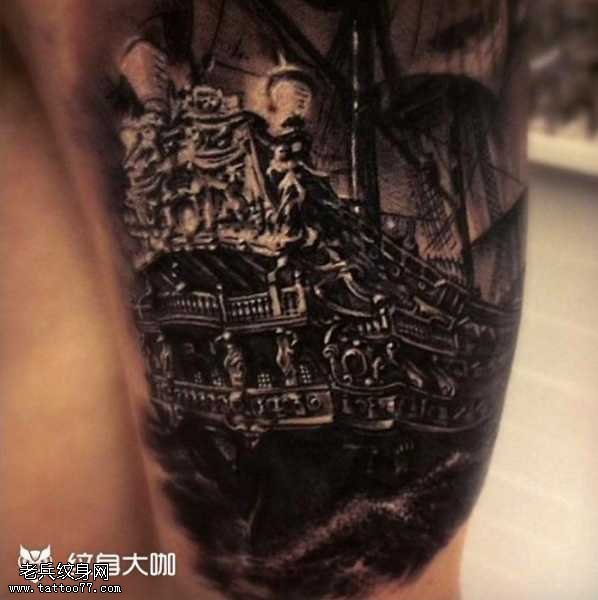 腿部个性黑船锚纹身图案