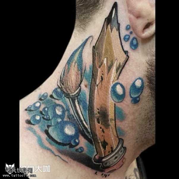 脖子笔纹身图案