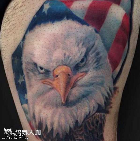 腿部美国鹰纹身图案