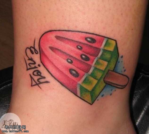 腿部西瓜纹身图案