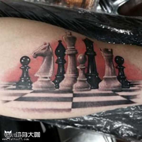 腿部西方象棋纹身图案