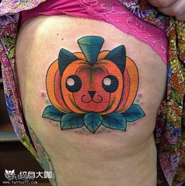 腿部萌南瓜纹身图案