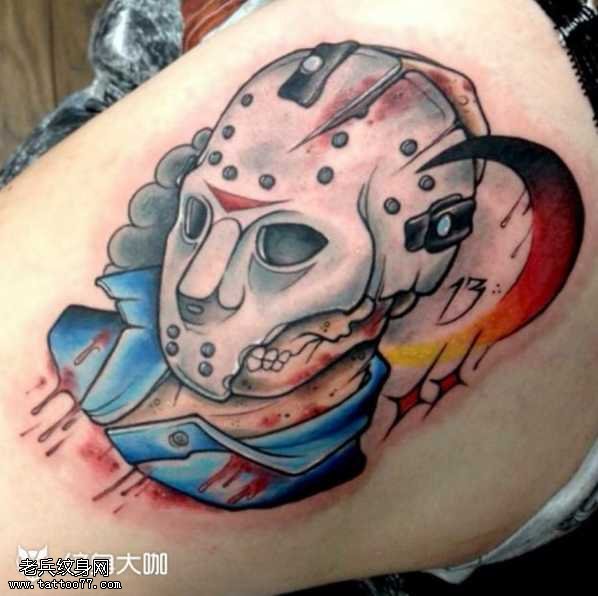 腿部黑色星期五面具纹身图案