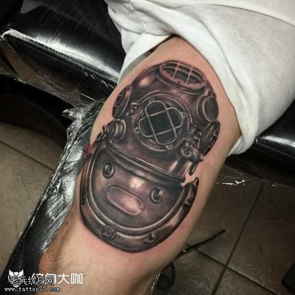 腿部防水汽纹身图案