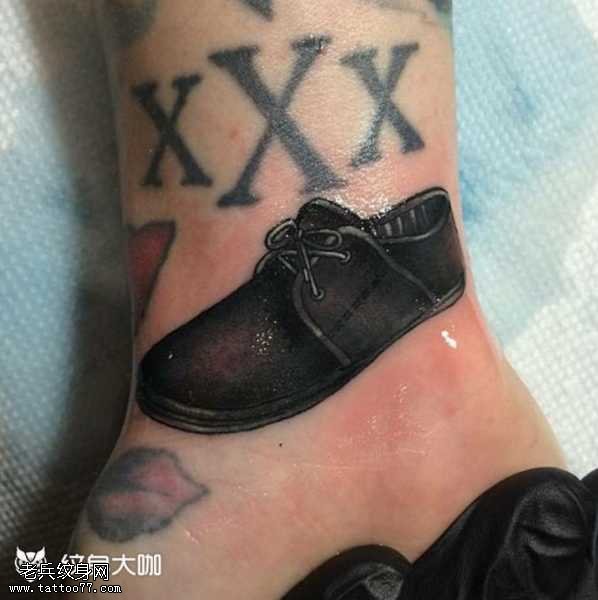 鞋纹身图案