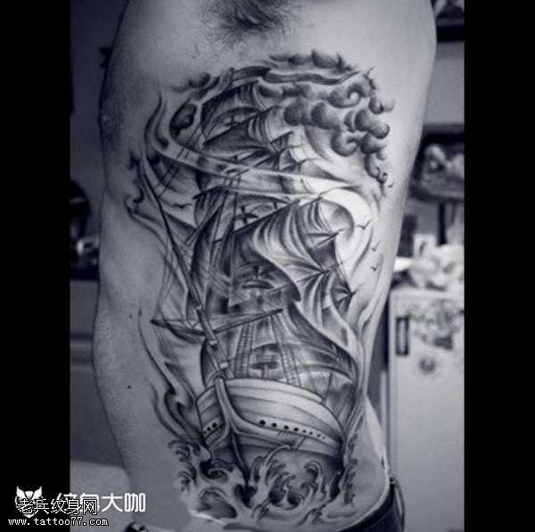腰部船纹身图案