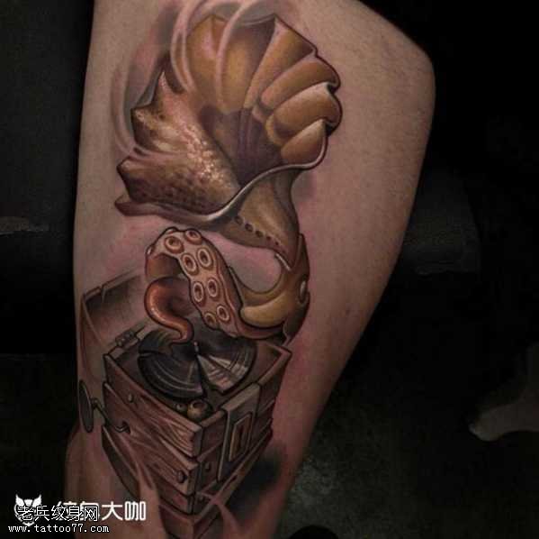 腿部音乐机纹身图案