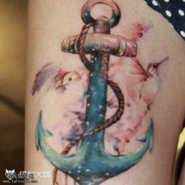 腿部船锚纹身图案
