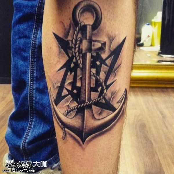 腿部船锚纹身图案