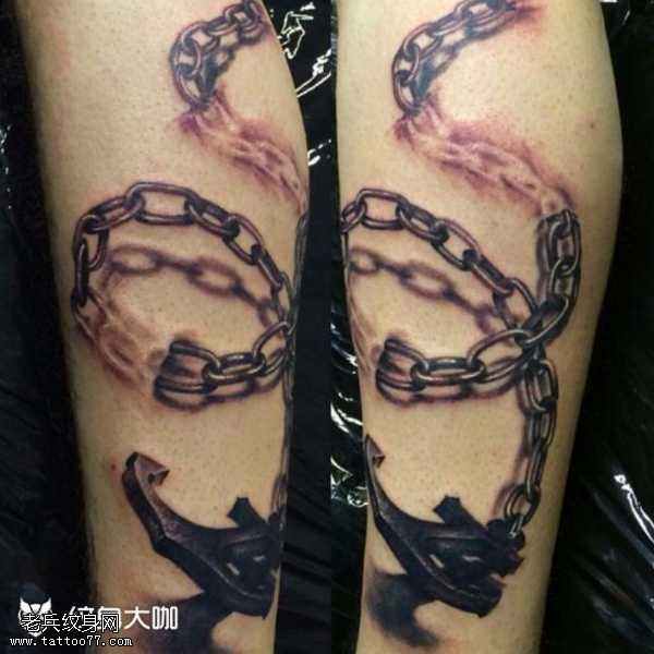 腿部船锚纹身图案