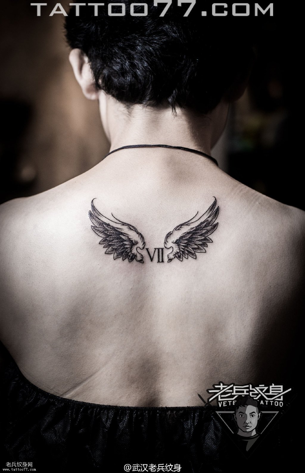 背部翅膀纹身图案作品
