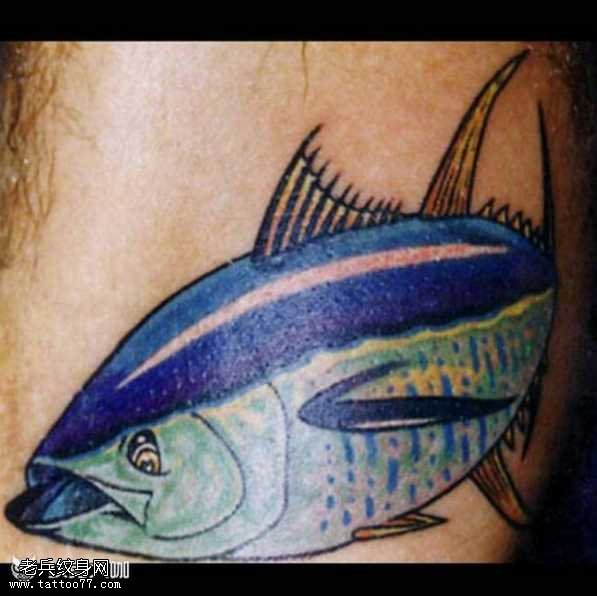 食人鱼纹身图案