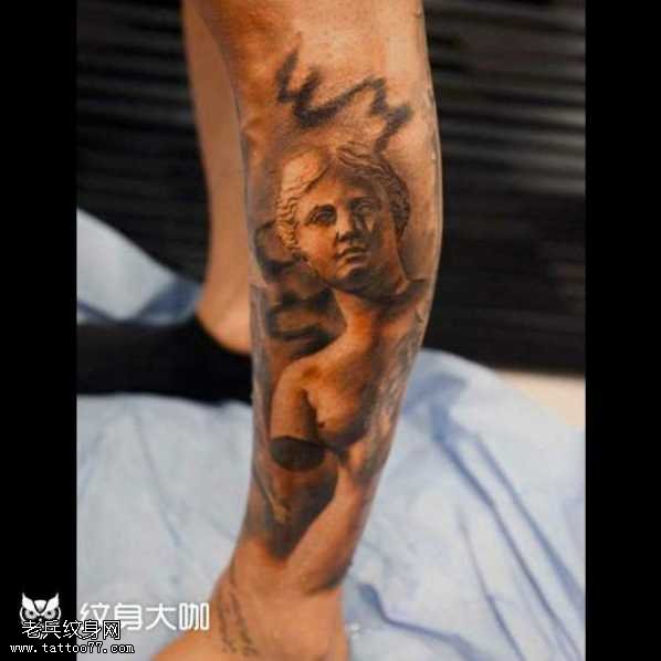 腿部石像纹身图案