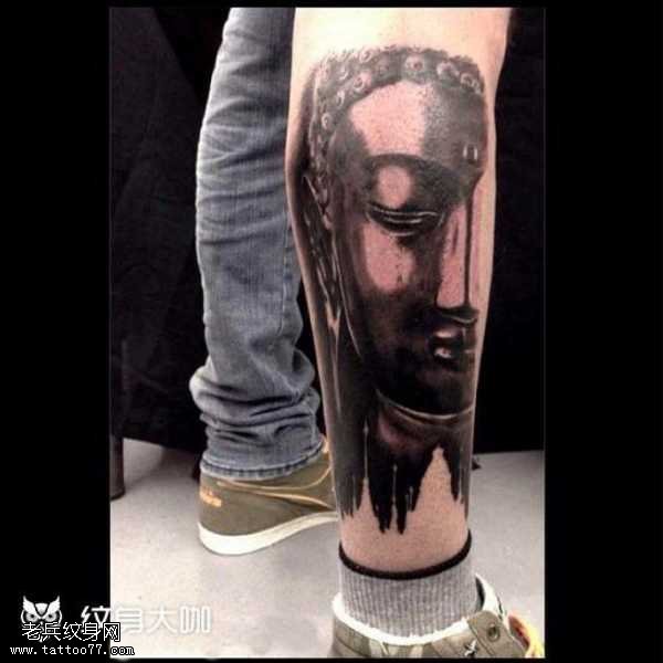 腿部石佛纹身图案