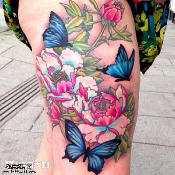 腿部牡丹花蝴蝶纹身图案
