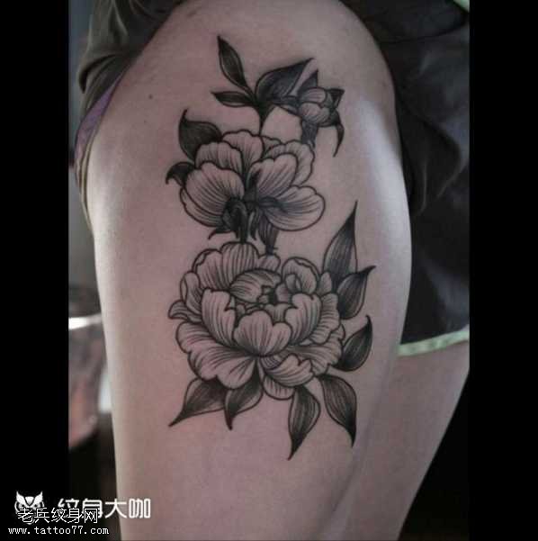 腿部牡丹花纹身图案