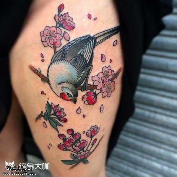 腿部梅花鸟纹身图案