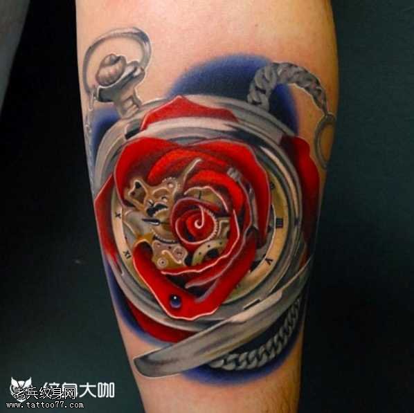 腿部玫瑰纹身图案